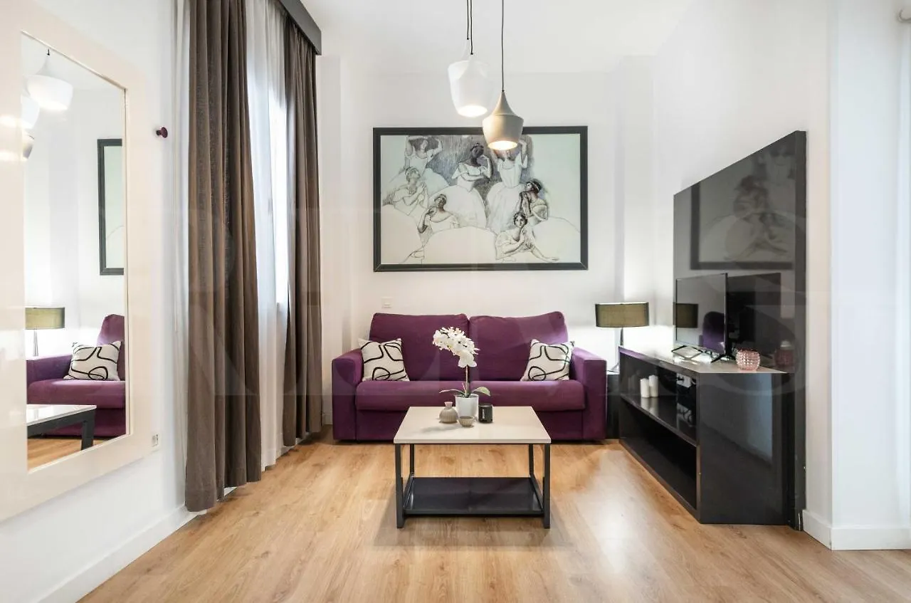 Serene & Central Apartment By Picasso Museum By Remsの連絡先